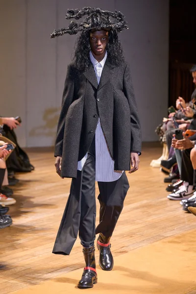 Look 23